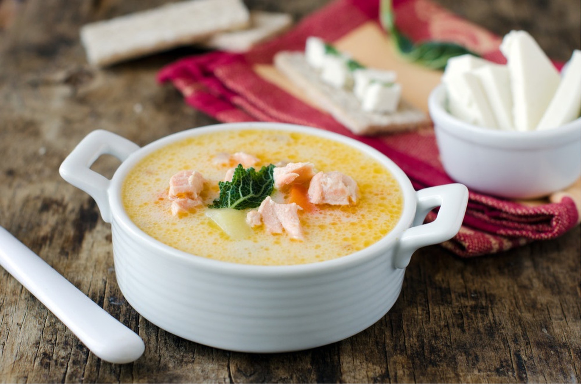 Сырный суп с плавленным сыром и сливками. Суп Романо сырный. Хохланд для сырного супа. Крем суп сырный 250гр. Куриный сырный суп.